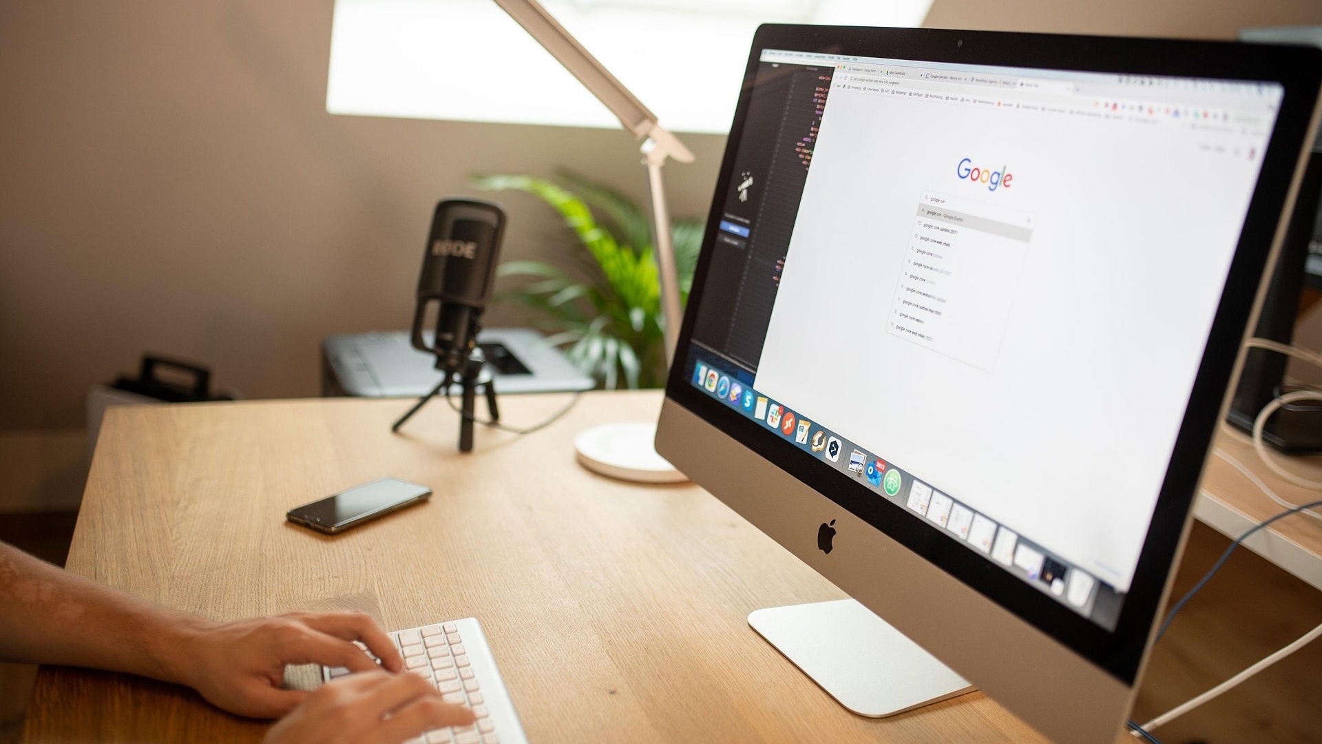 Googleで検索している様子