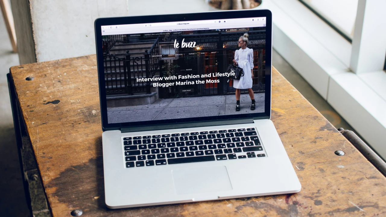 Webサイト